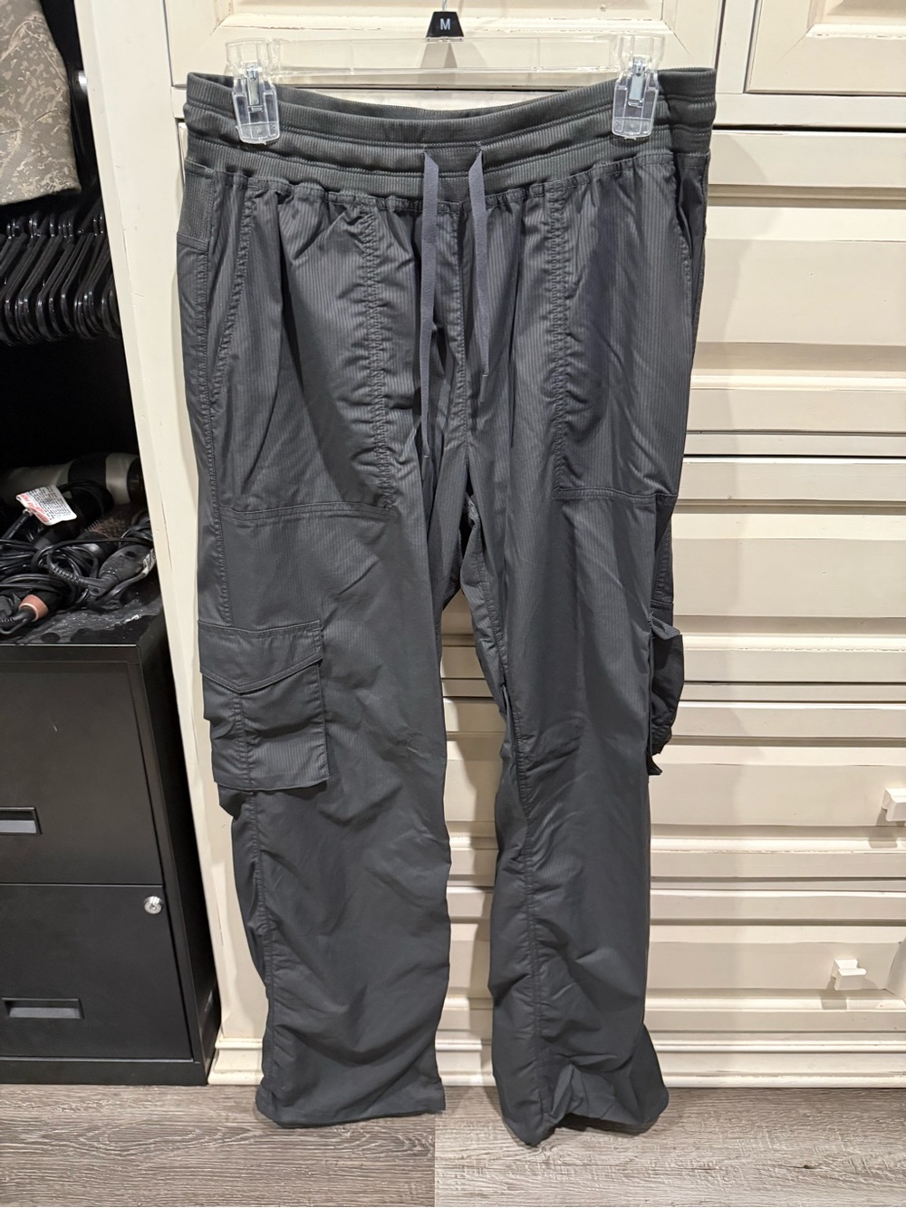 Women’s Gray Cargo Jogger Pants - Casual Utility Style